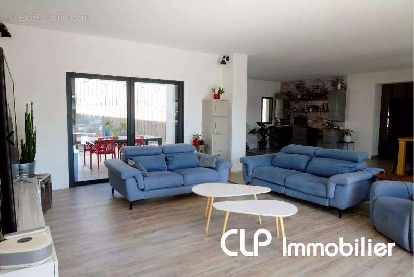 Maison 225 m² à Montboucher-Sur-Jabron  - photo 4