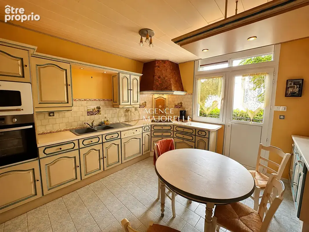 Maison de caractère avec de nombreuses dépendances ! - photo 15