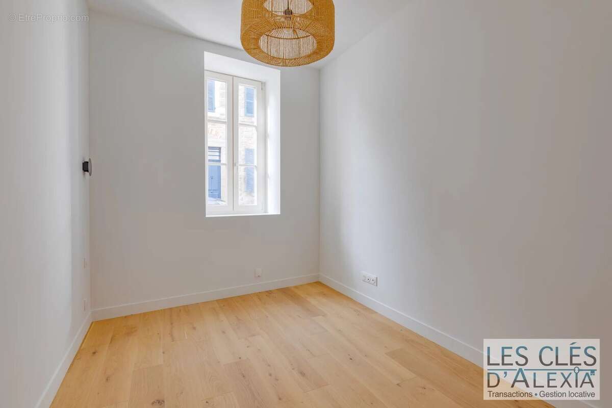Appartement à SAINT-GENIS-LAVAL