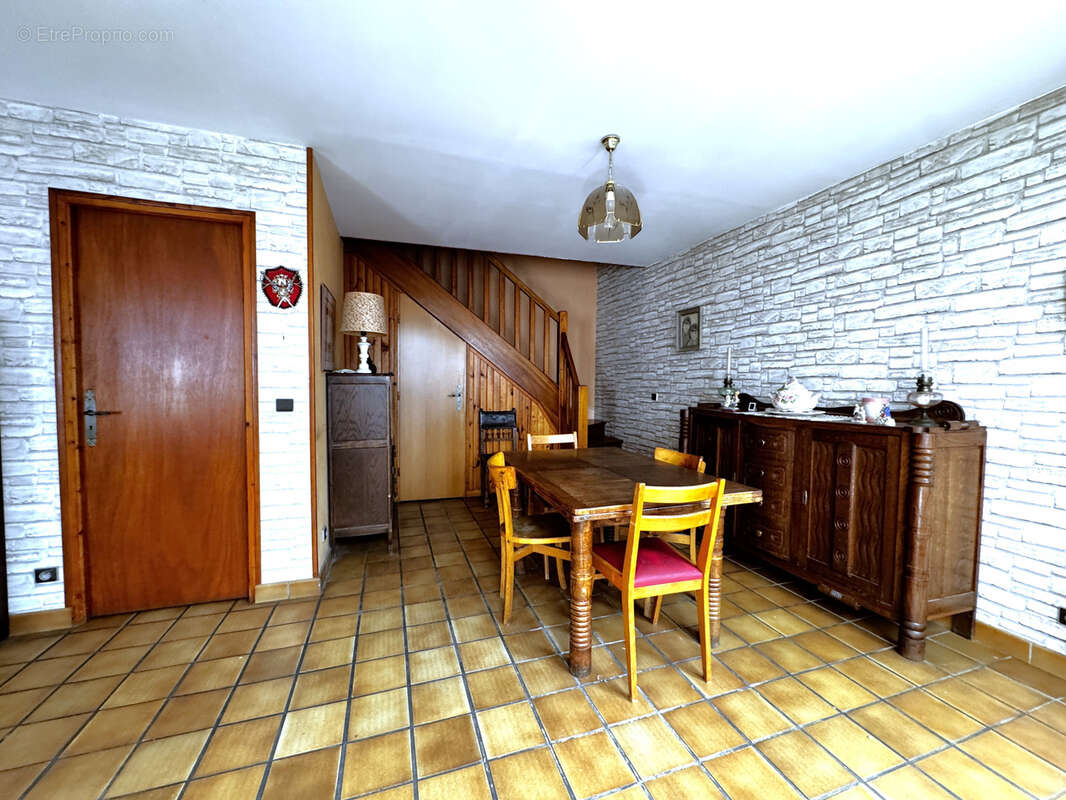 Maison à FEUCHEROLLES