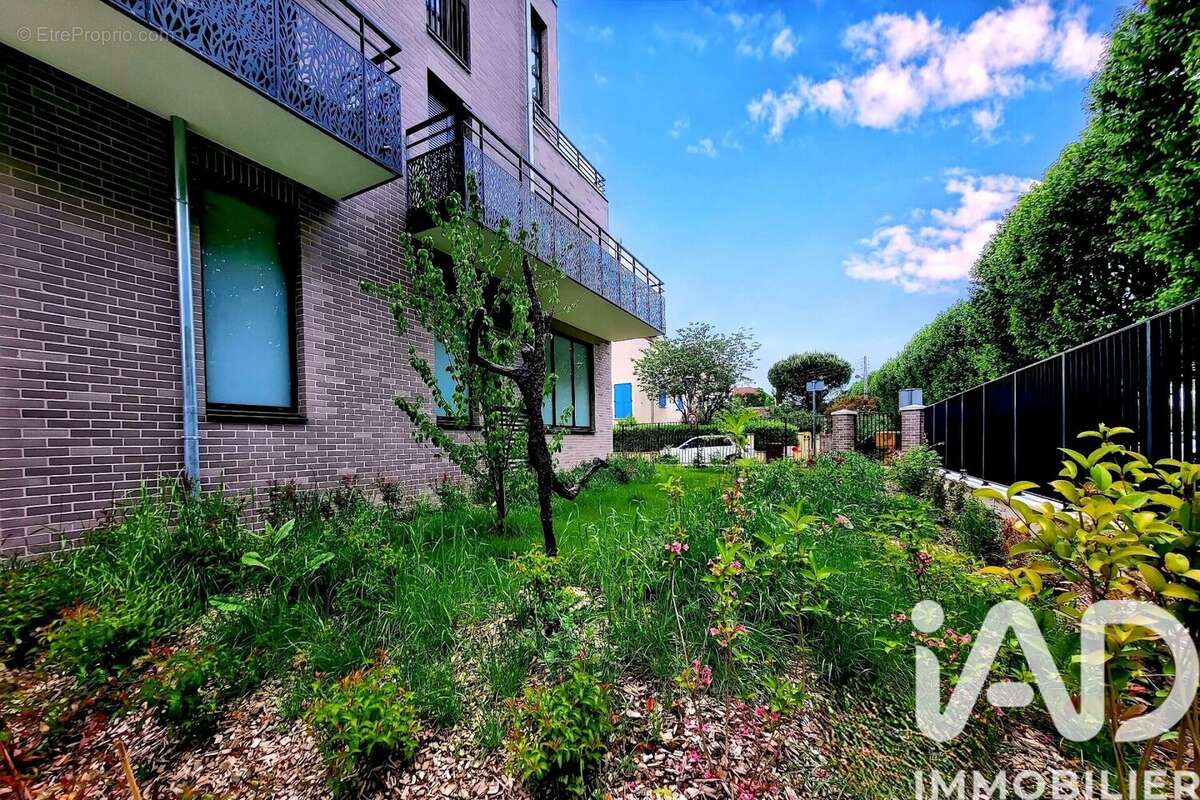 Photo 8 - Appartement à VILLENEUVE-LA-GARENNE