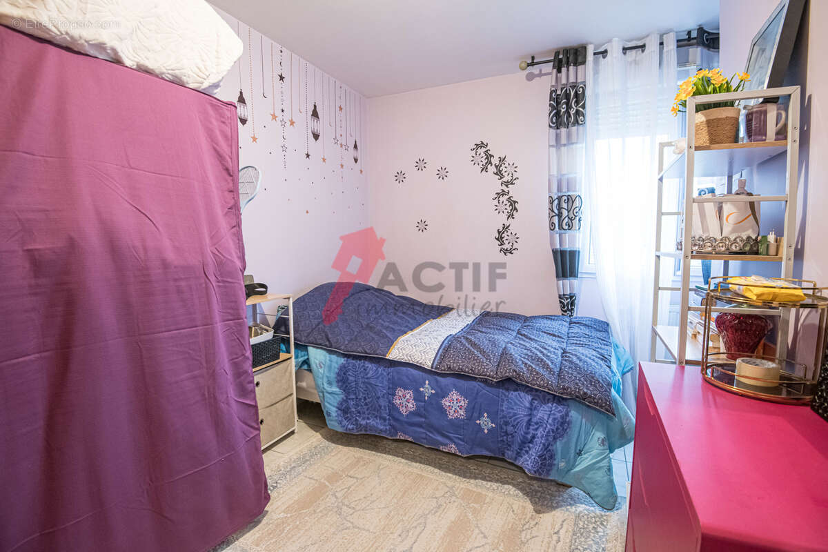 Maison à FLEURY-MEROGIS