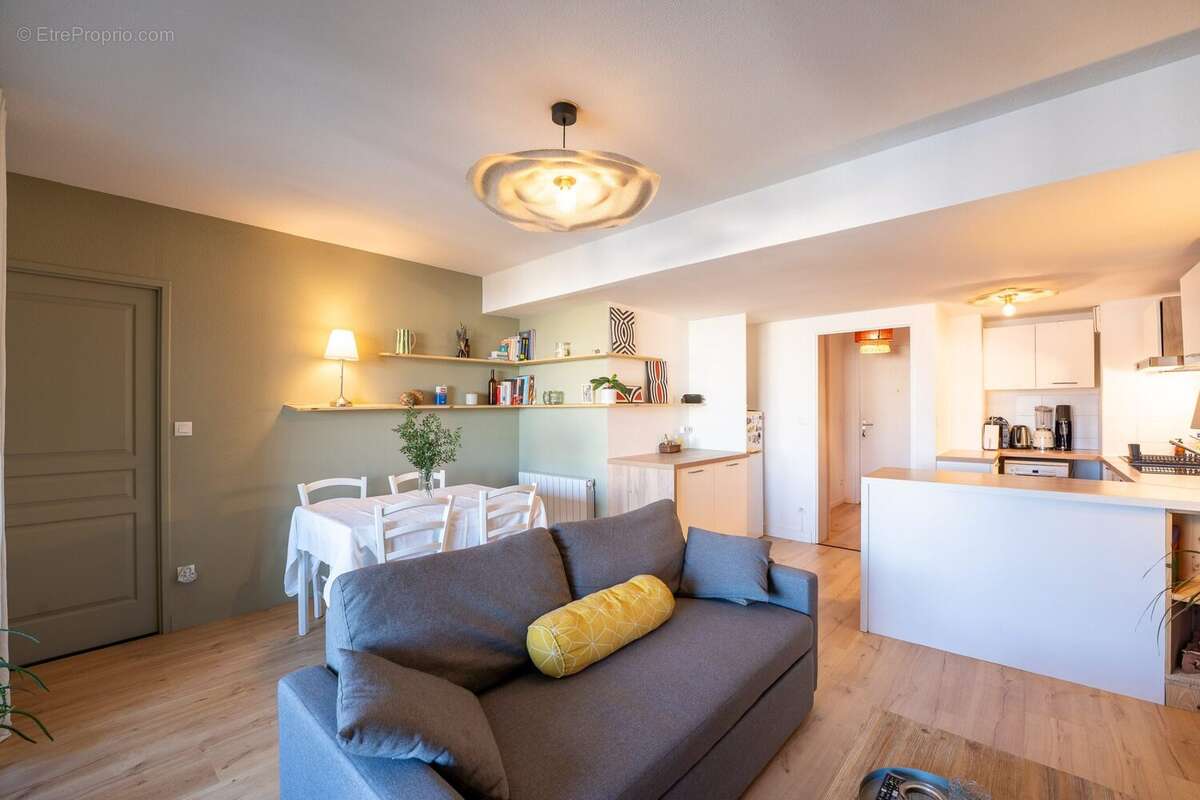 Appartement à BORDEAUX