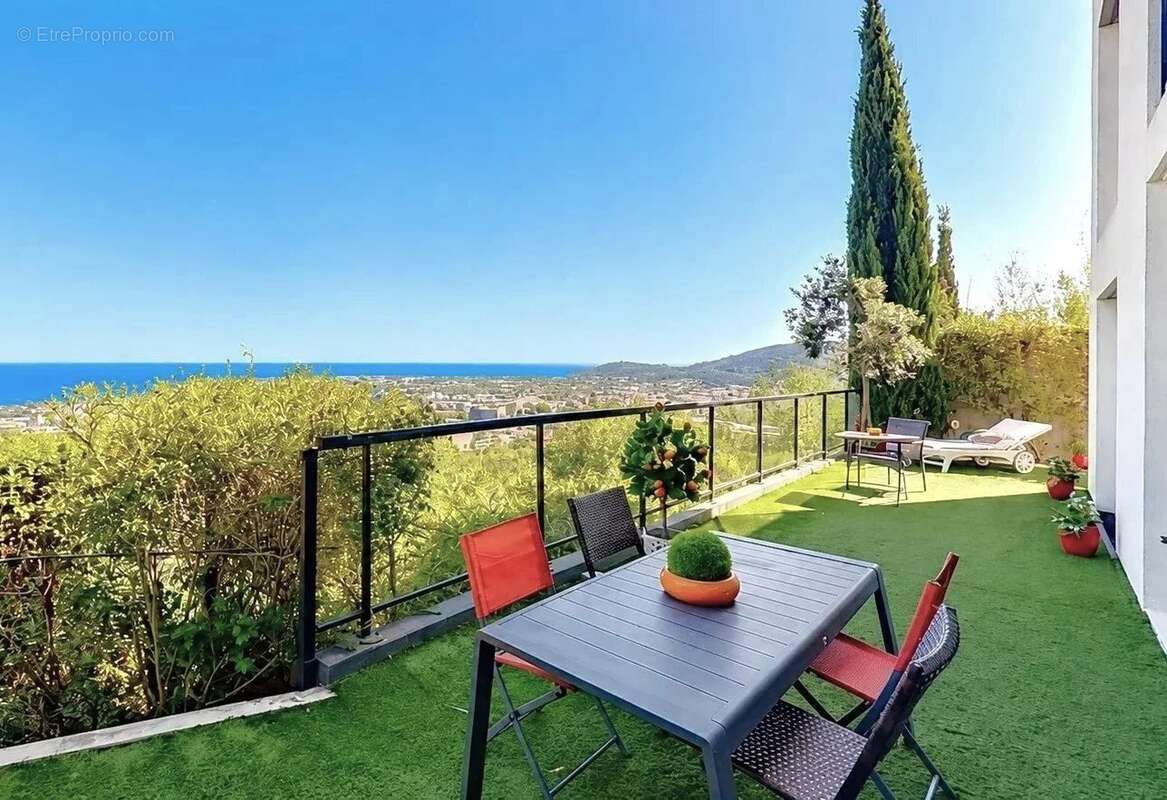 Appartement à HYERES
