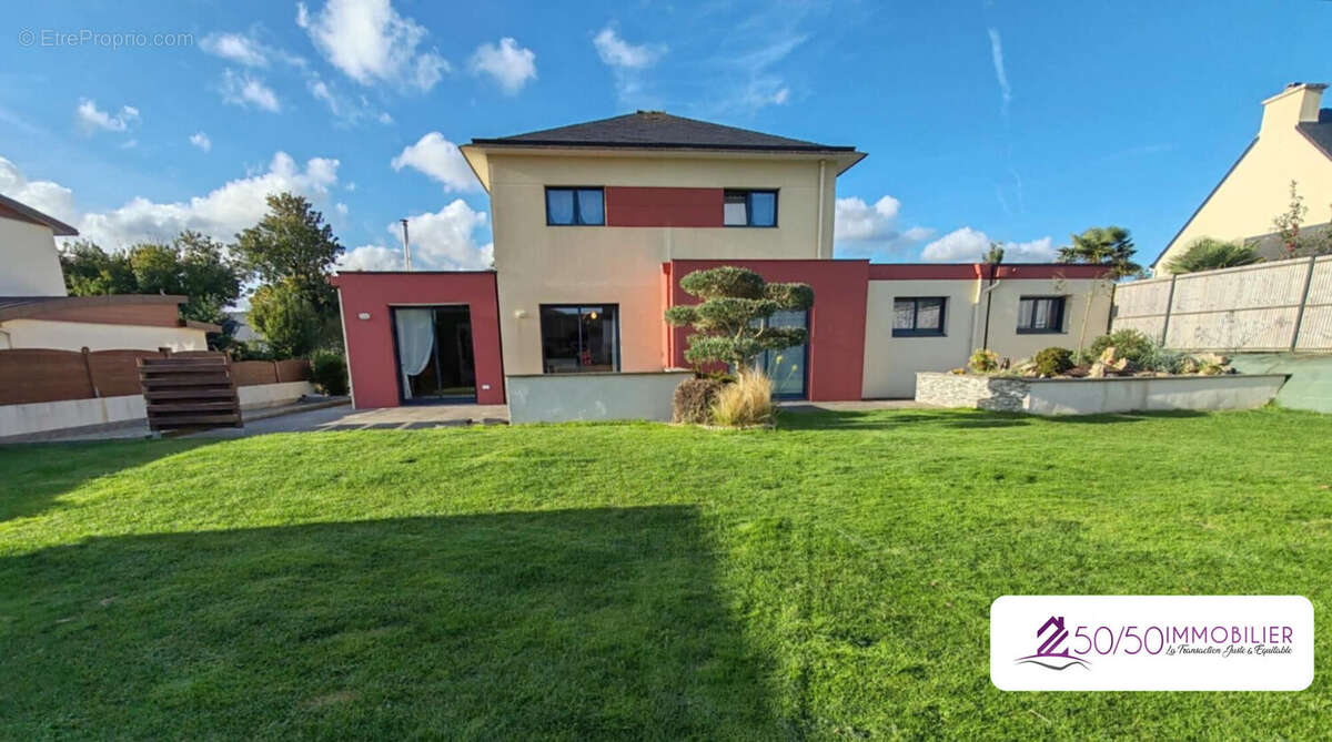 Maison à LANDIVISIAU