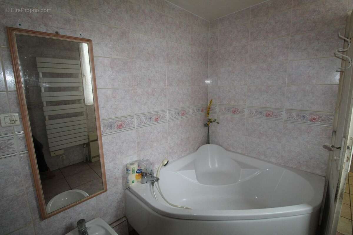 Photo 8 - Appartement à MONTCEAU-LES-MINES