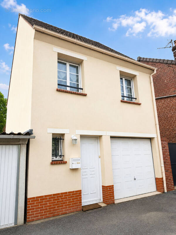 Maison à SAINT-JUST-EN-CHAUSSEE
