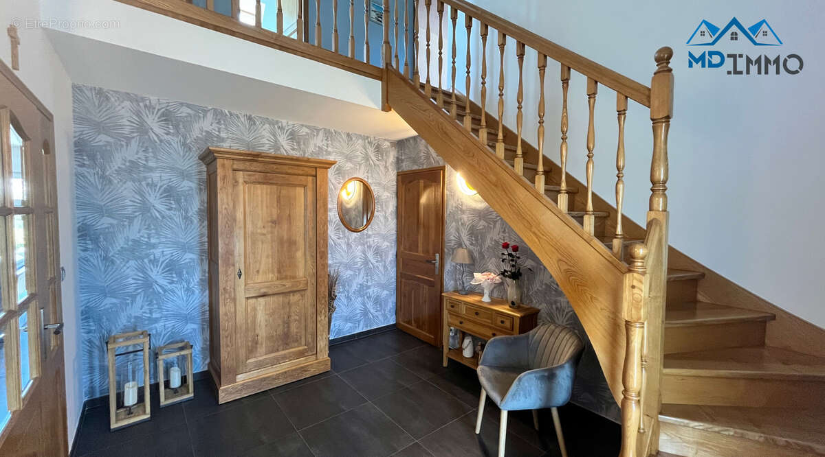 Maison unique avec beaucoup de charme - photo 5