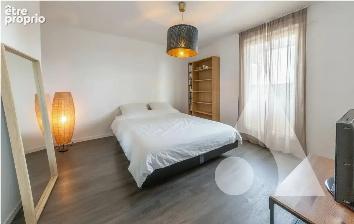 F4 en DUPLEX en plein Centre-Ville + Parking privé - photo 3