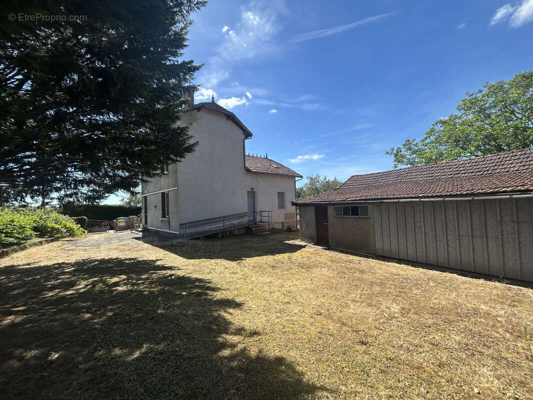 Belle maison en pierres - 1942 - 2 chambres - photo 4