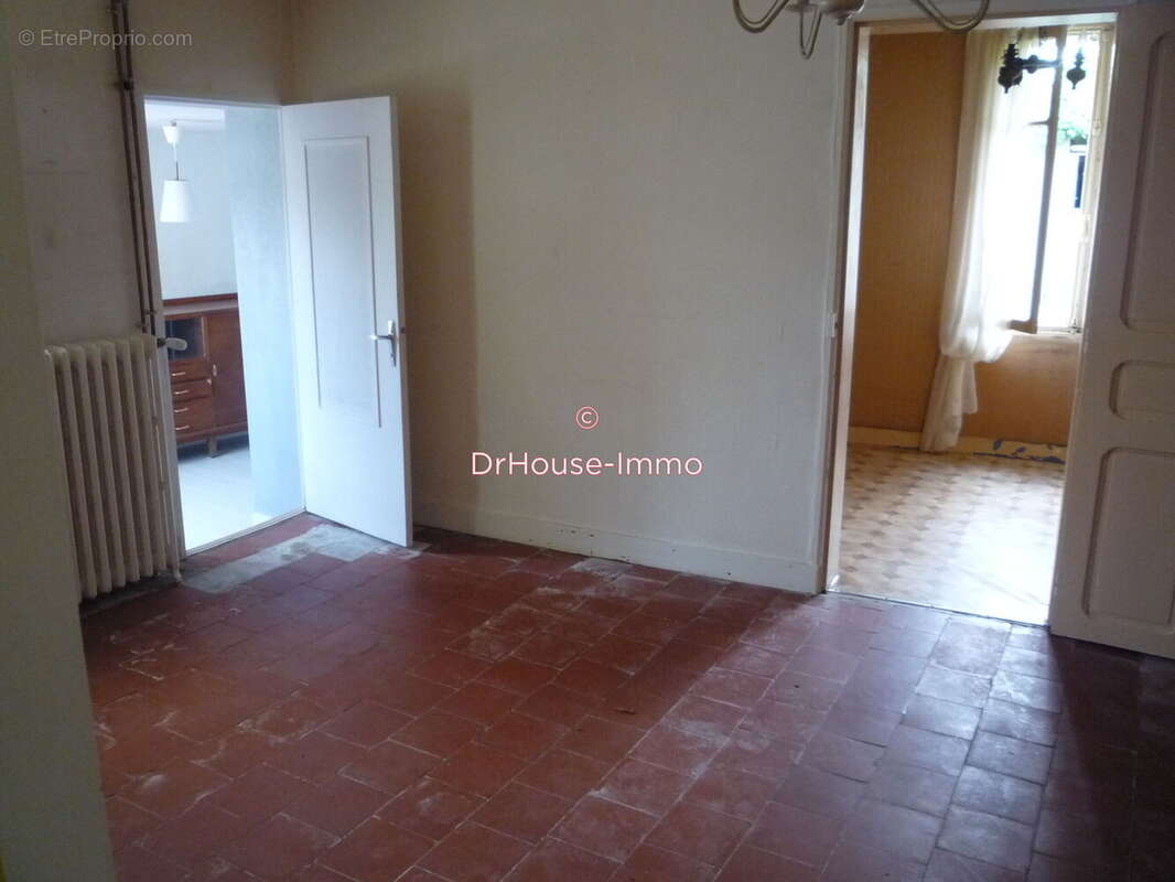 Maison à NEUILLE-PONT-PIERRE