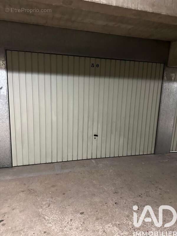 Photo 3 - Parking à VITRY-SUR-SEINE