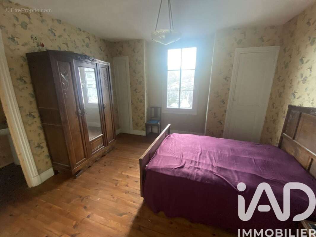 Maison 177 m² à Saint-Jean-La-Vetre  - photo 9