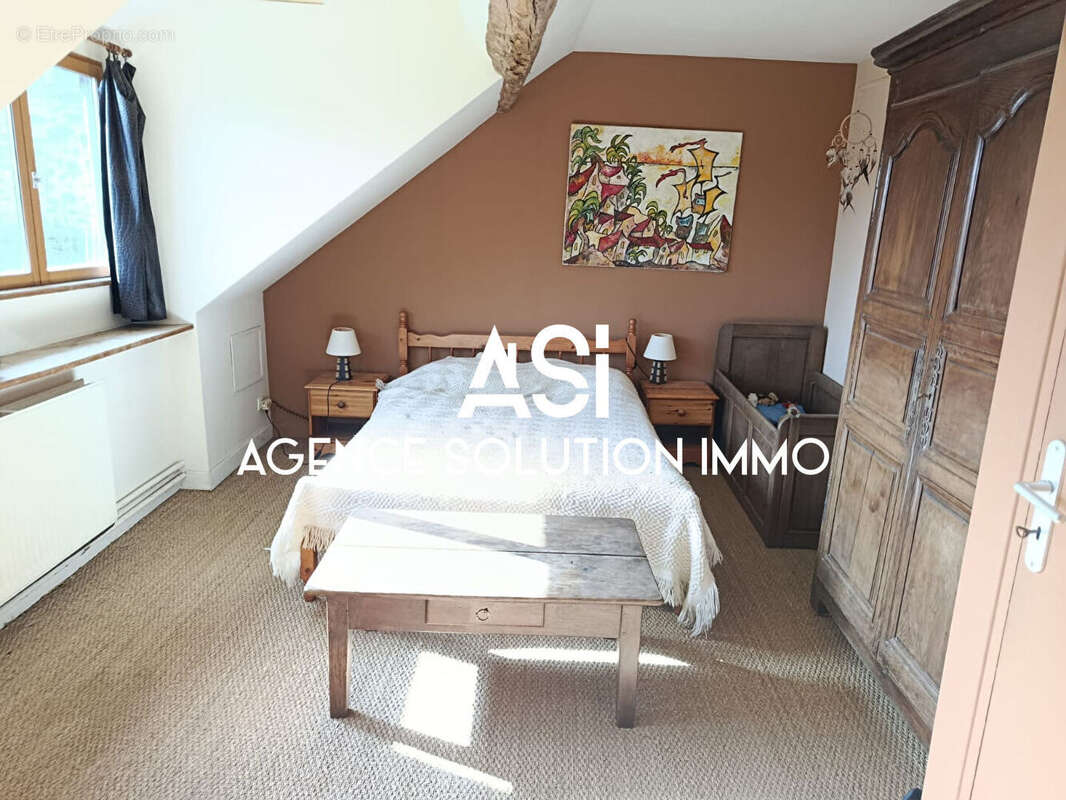Maison de 135 m2 à la campagne sur un terrain de 15714 m2 - photo 9