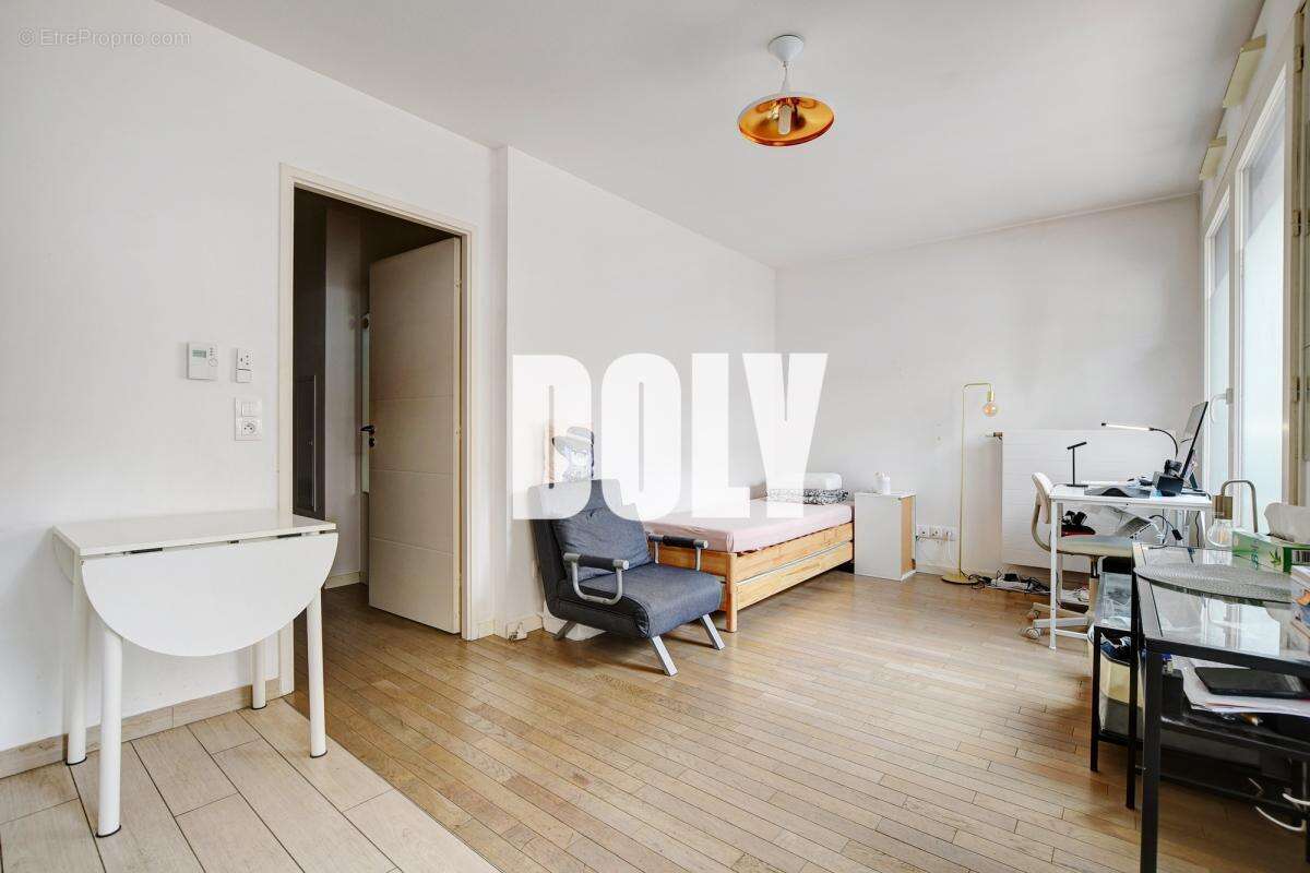 Appartement à LEVALLOIS-PERRET