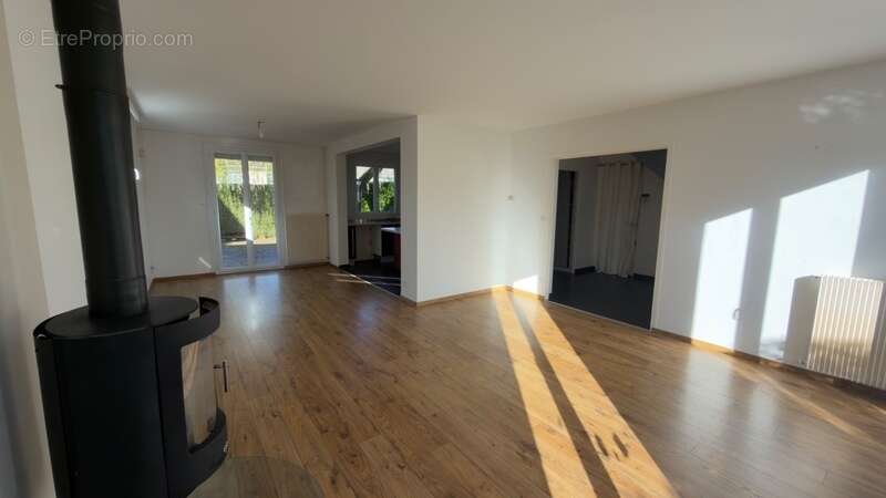 Maison à MONT-SAINT-AIGNAN