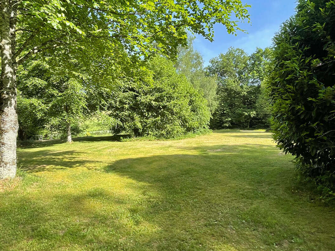 Maison à AURIAT