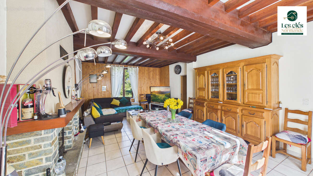 Maison à LENAULT