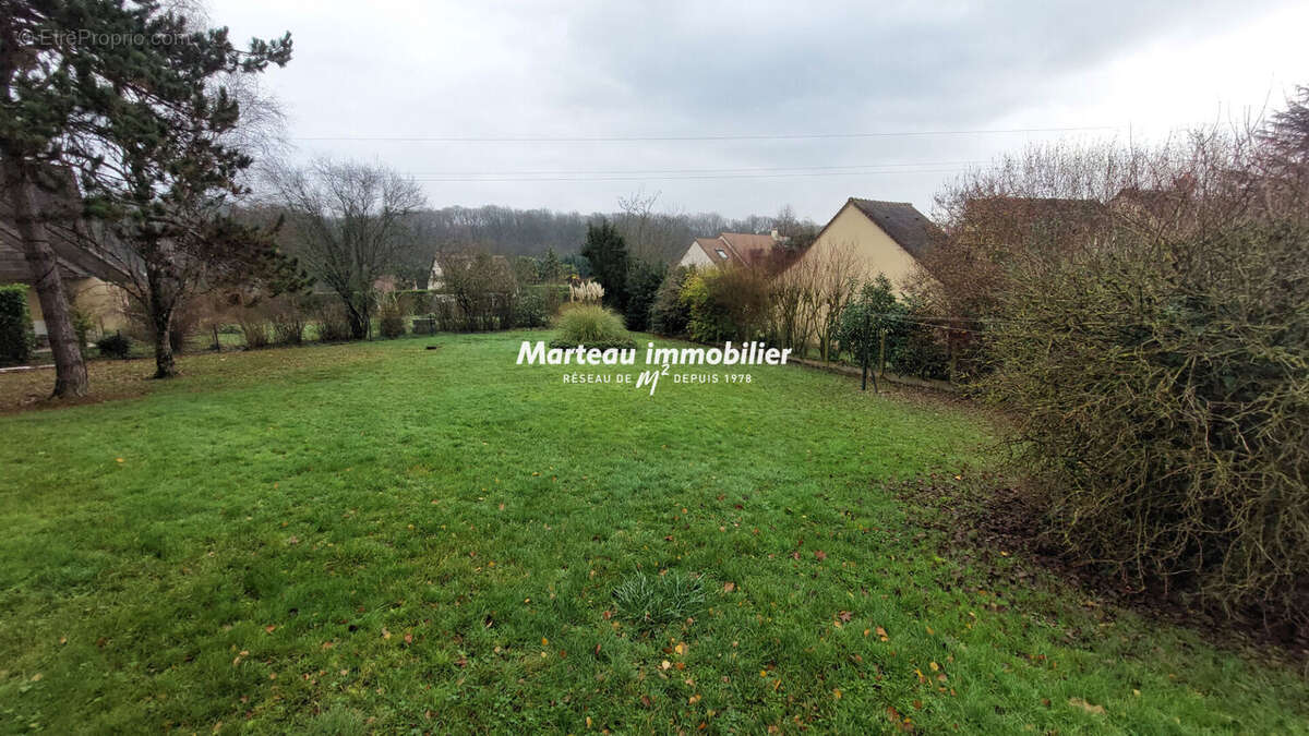 Maison à YVRE-L'EVEQUE