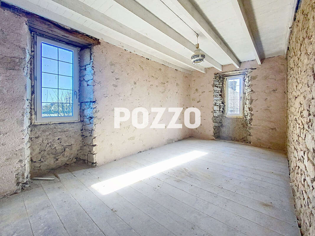 Maison à SAINT-VAAST-LA-HOUGUE