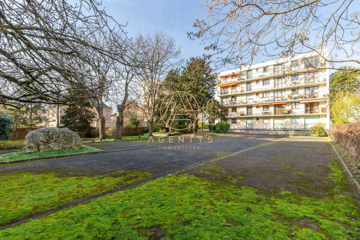 Appartement à LE PERREUX-SUR-MARNE
