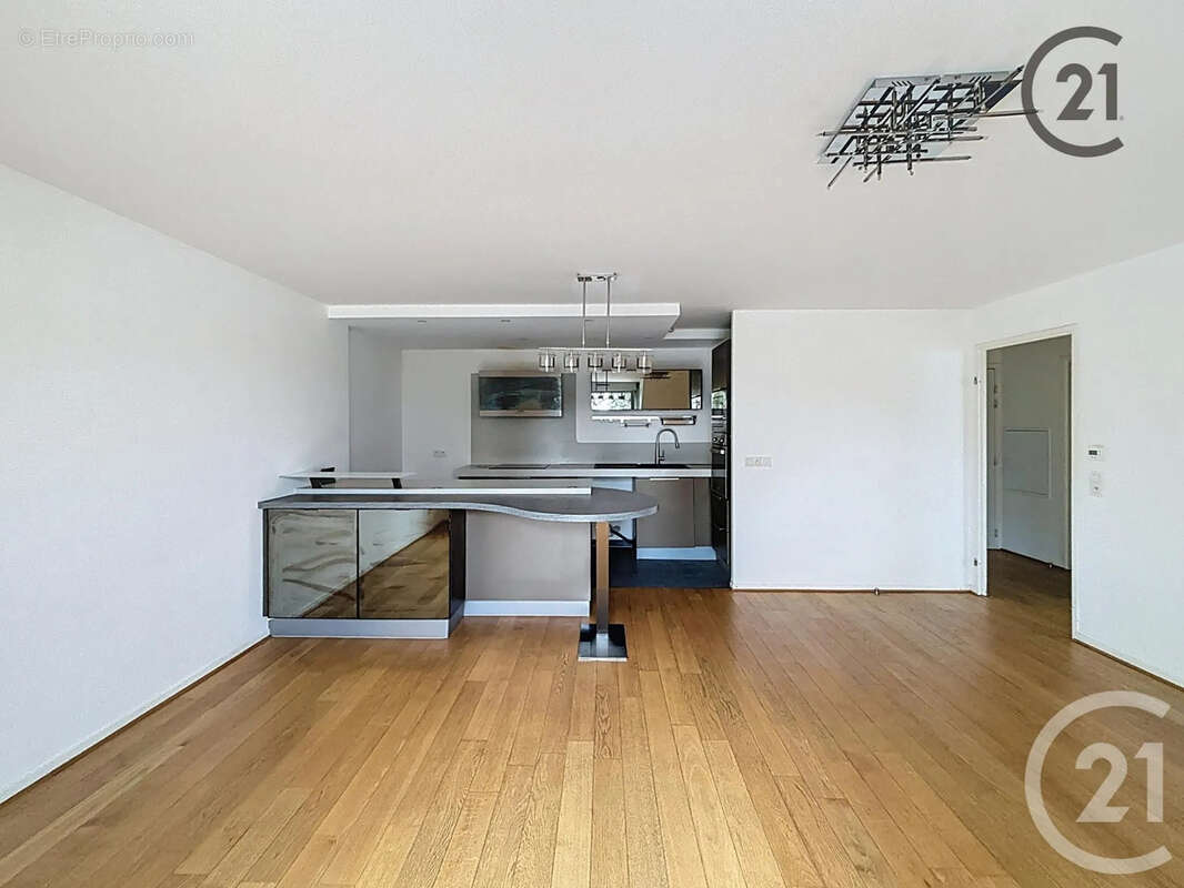 Appartement à MOISSY-CRAMAYEL