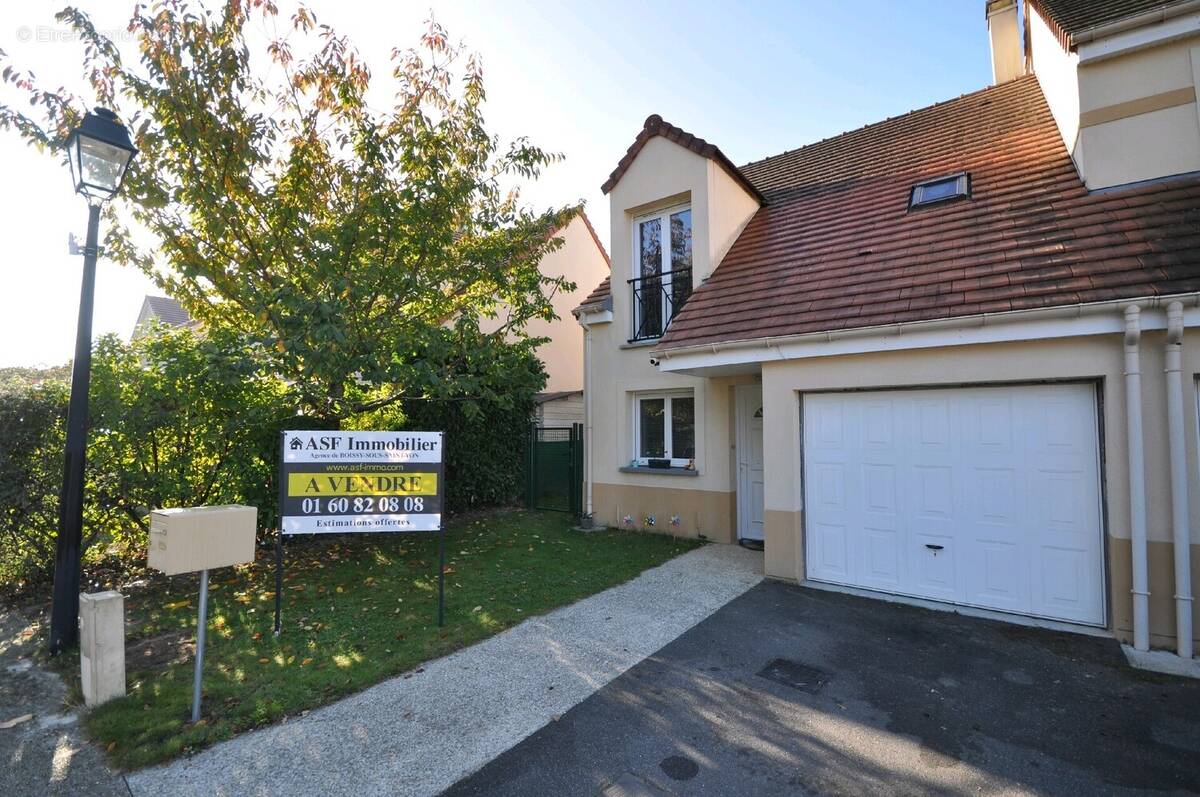 Maison à BOISSY-SOUS-SAINT-YON