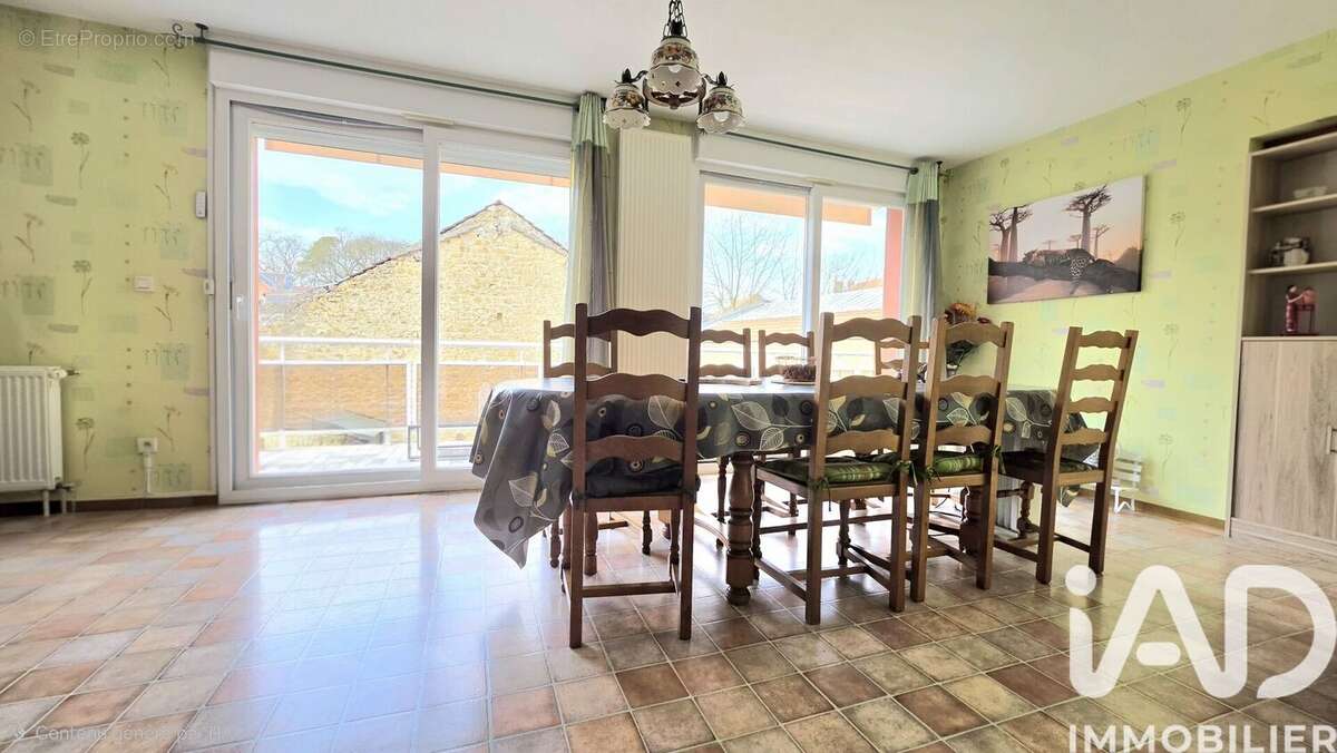 Photo 6 - Appartement à CHARLEVILLE-MEZIERES