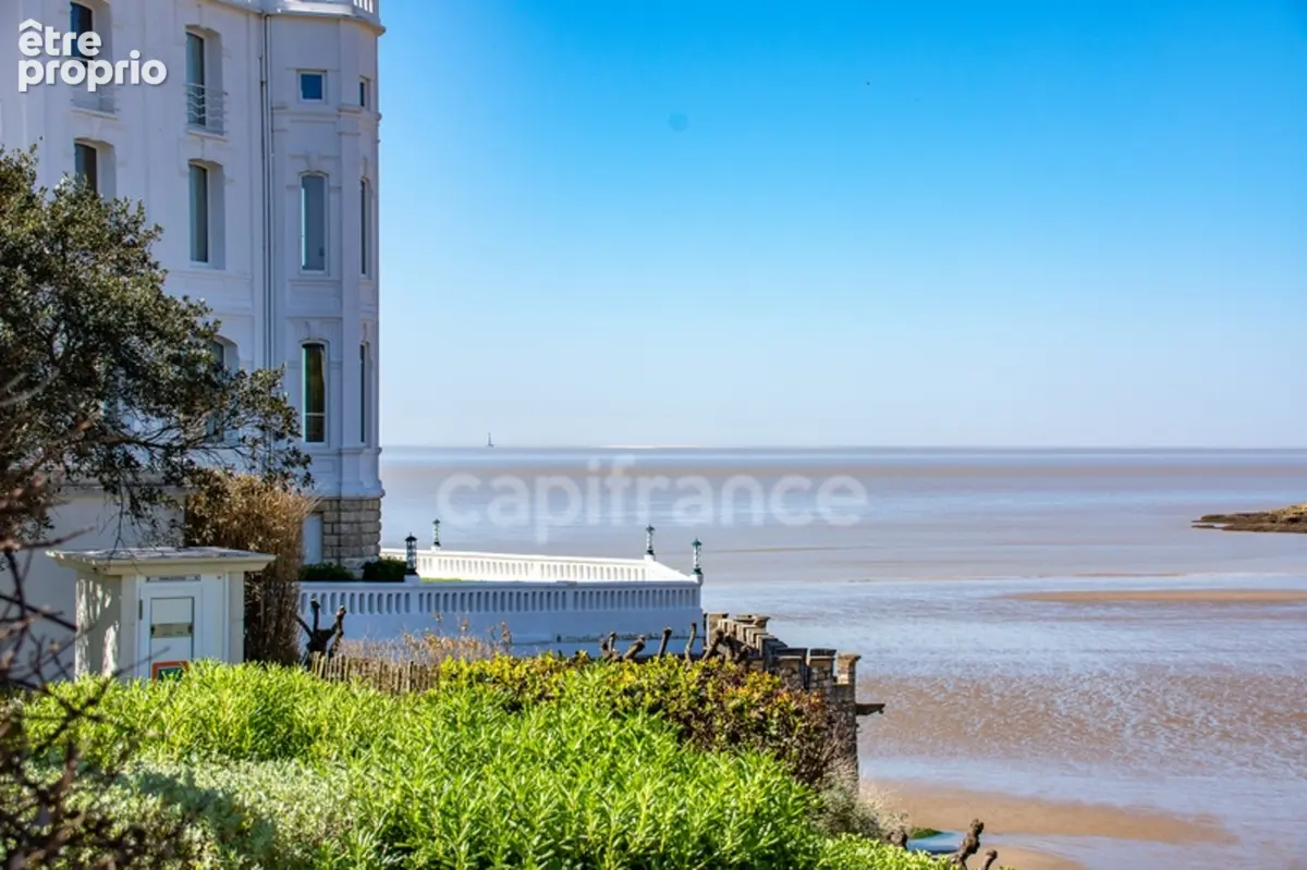 Royan-pontaillac a deux pas de la plage – élégant t2 de 38 m² - photo 9
