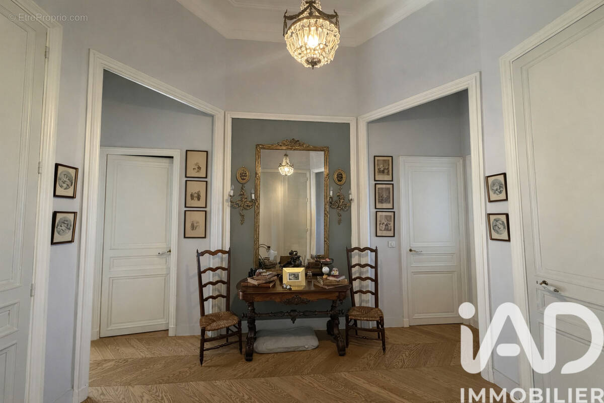 Photo 1 - Appartement à MARSEILLE-8E
