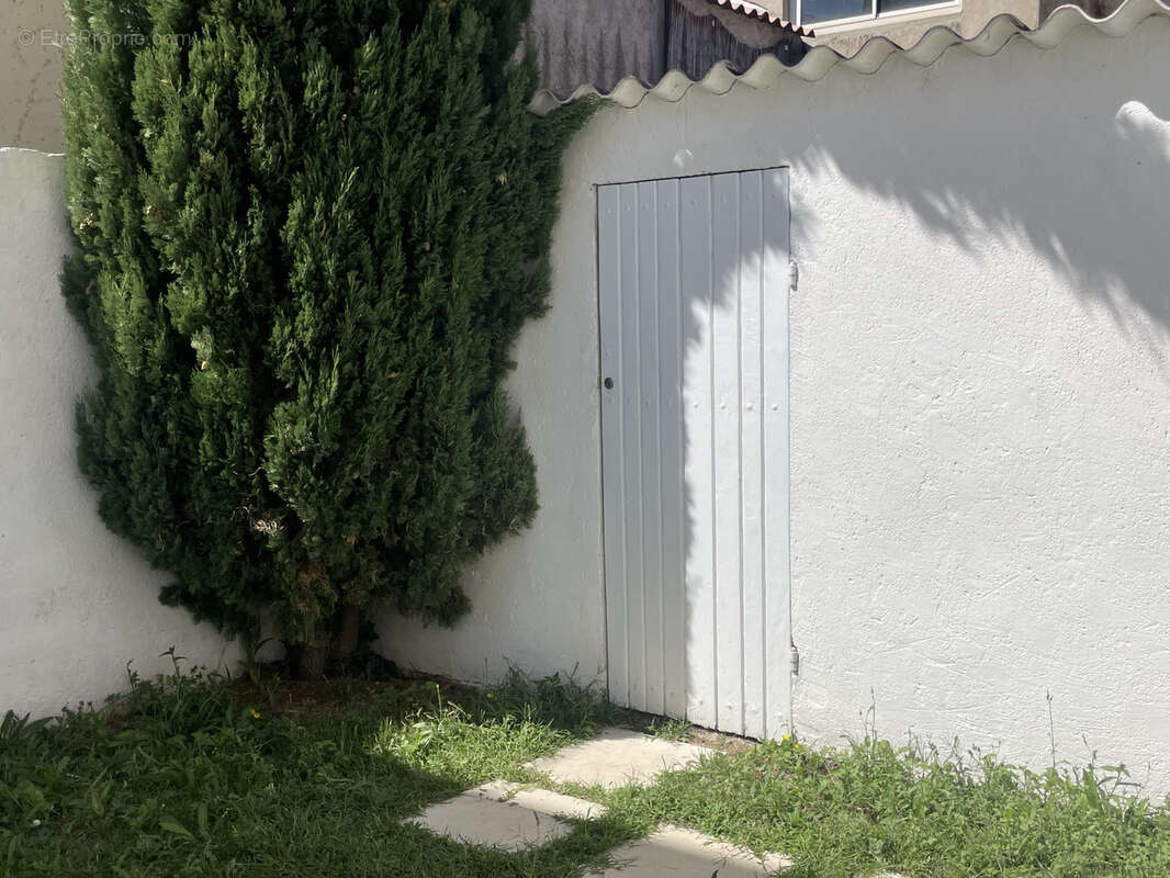 Nyons / proche centre ville / villa 4 pieces / jardin avec piscine - photo 14