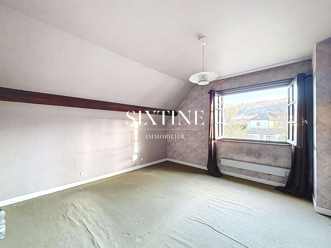 Maison 186 m² à Bourgoin-Jallieu  - photo 9