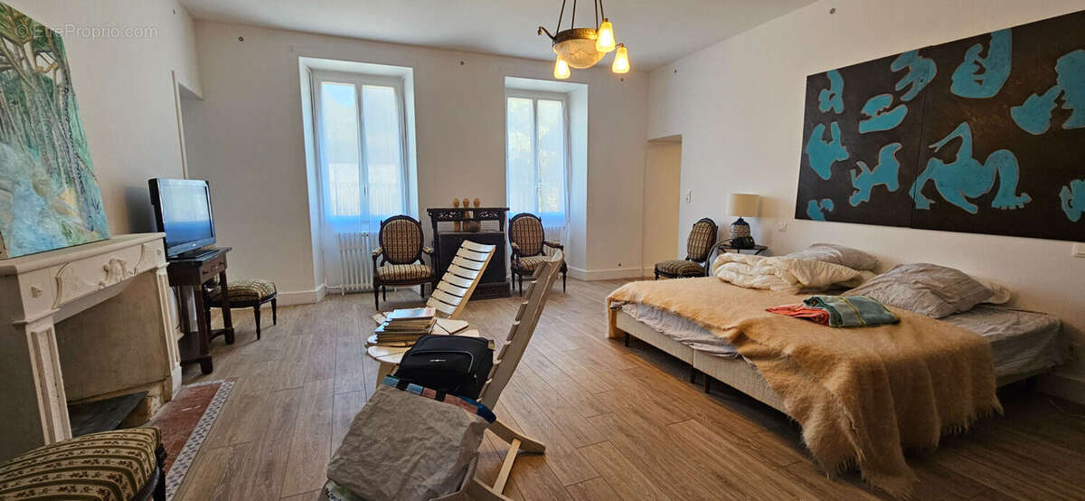 Maison à SAINT-DIZANT-DU-GUA