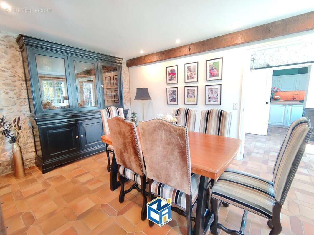 Maison à LES HERMITES