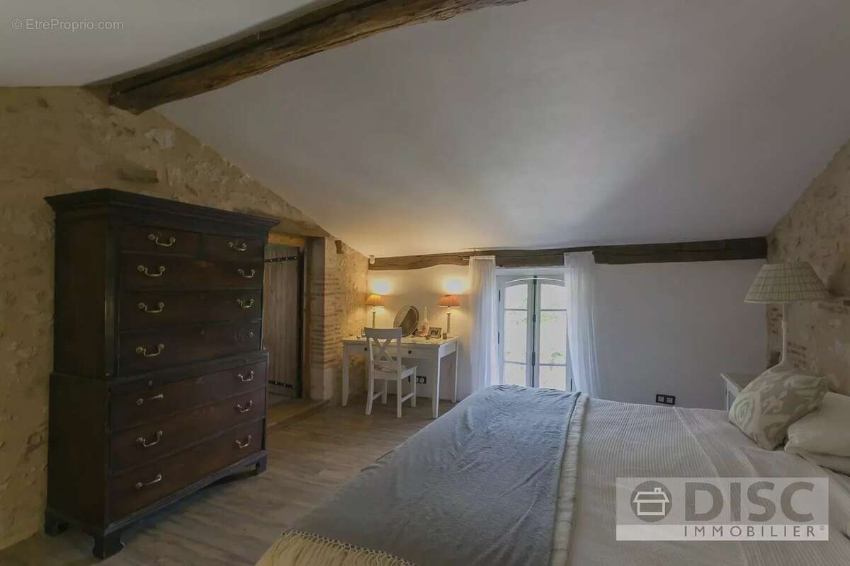 Maison à LES CABANNES