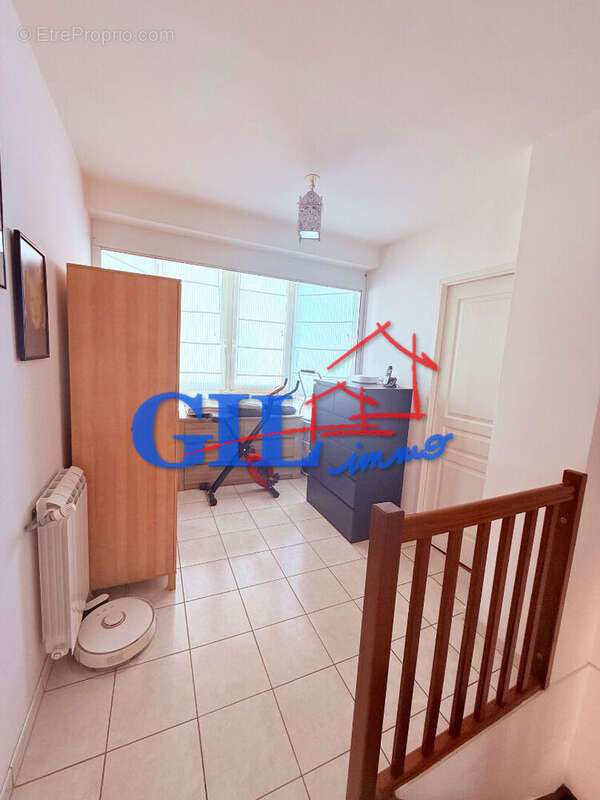 Maison à SAVIGNY-LE-TEMPLE