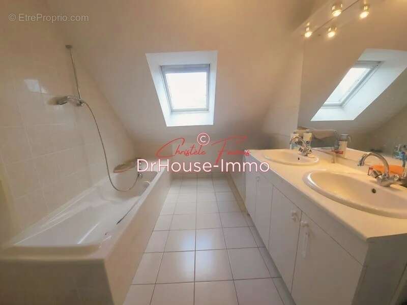 Maison à SAINT-AUBIN-DU-CORMIER