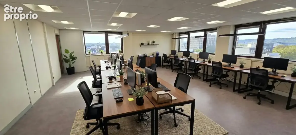 Bureaux 635m² - 21 pieces - photo 1