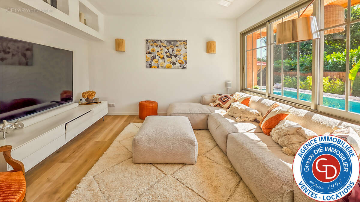 Villa d'exception avec 4 chambres et piscine - photo 14