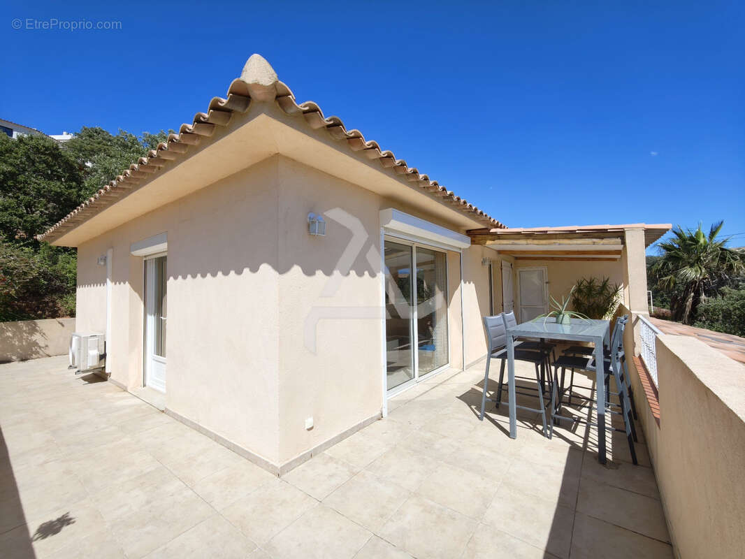 Maison à PORTO-VECCHIO
