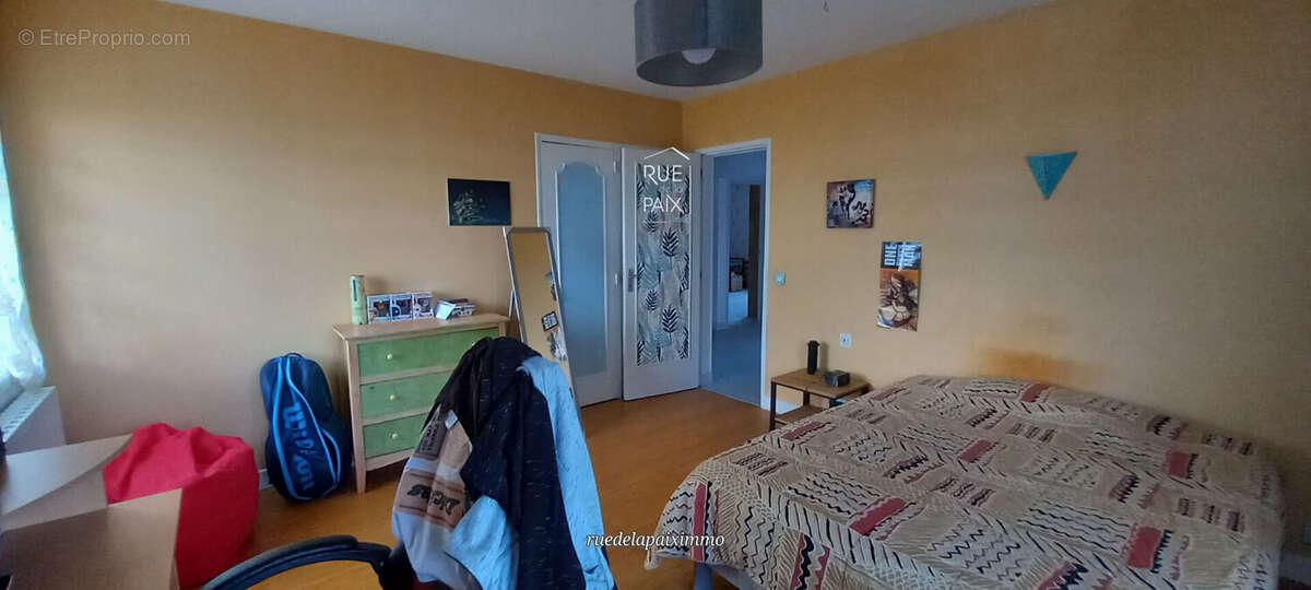 Maison à LENCLOITRE