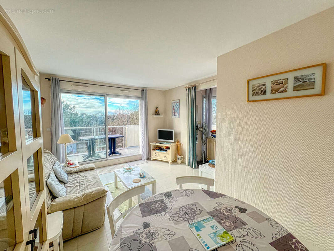 Appartement à VAUX-SUR-MER