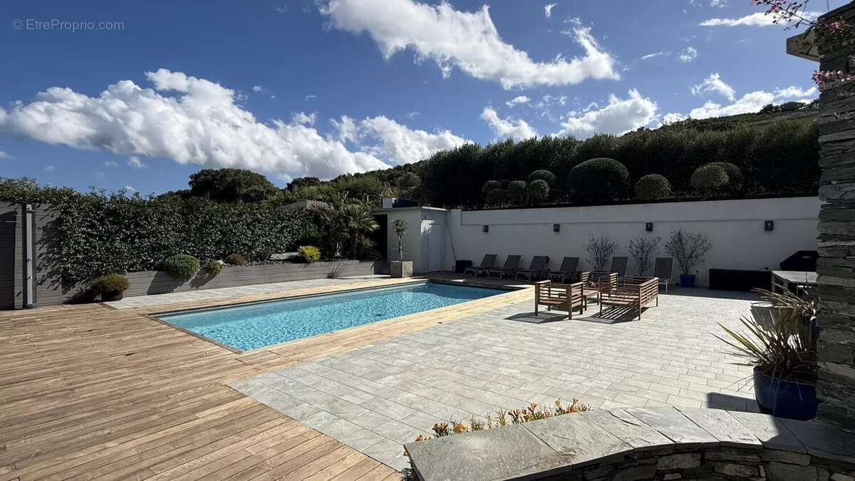 Très Belle maison T5 piscine garage studio - photo 9