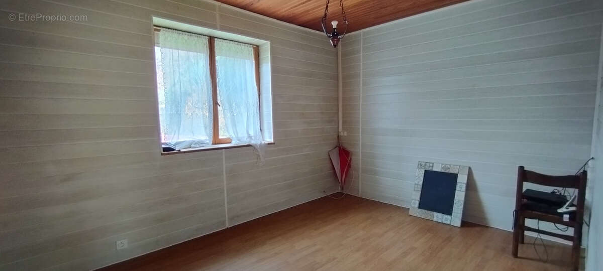 Maison à SAINT-MARTIN-DE-VALAMAS