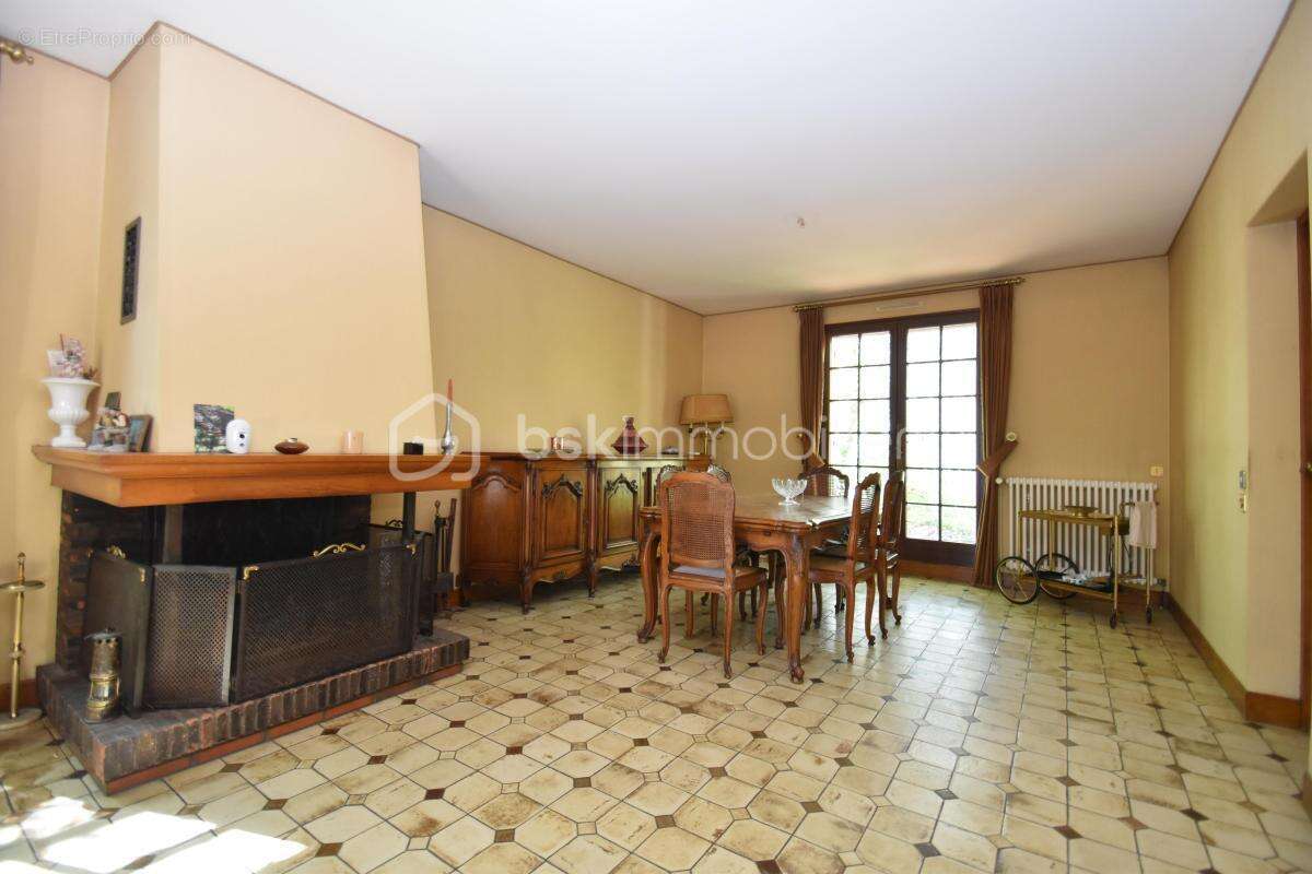 Maison à NOGENT-LE-PHAYE