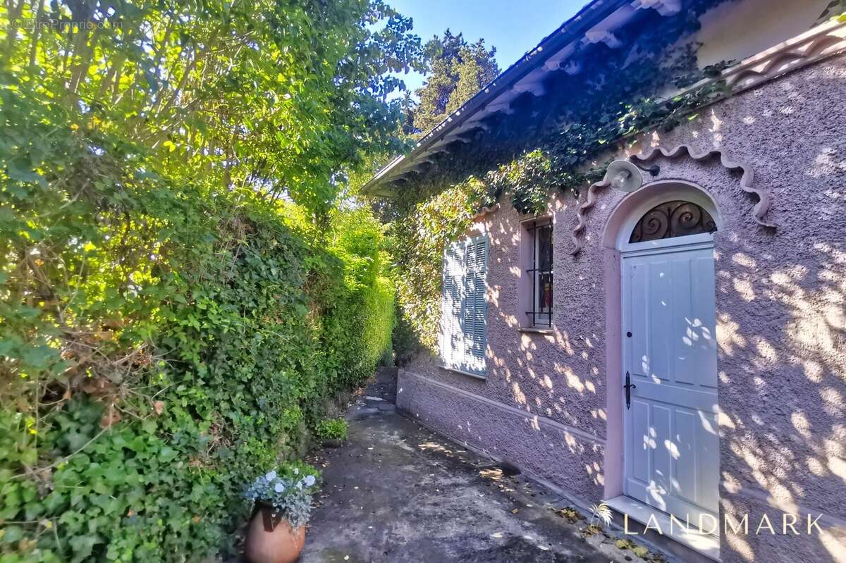 Maison à GRASSE