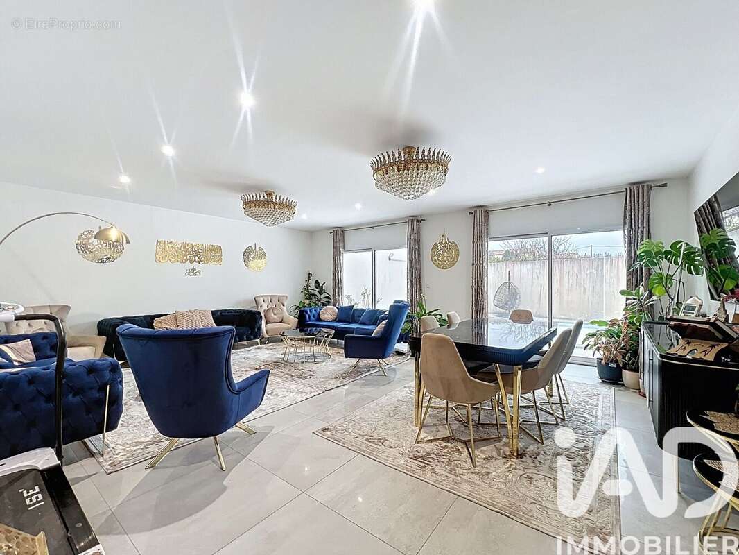 Photo 2 - Maison à CHARRON