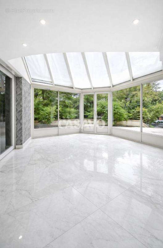 Maison à OYTIER-SAINT-OBLAS