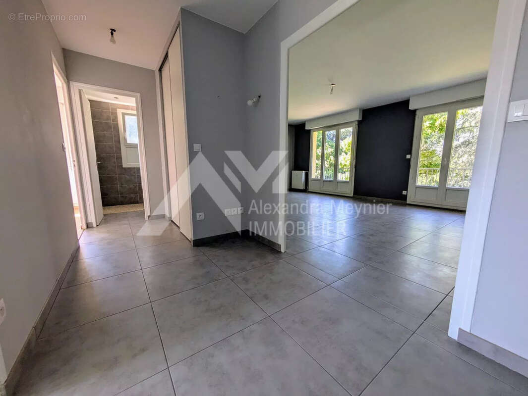 Appartement à VINAY