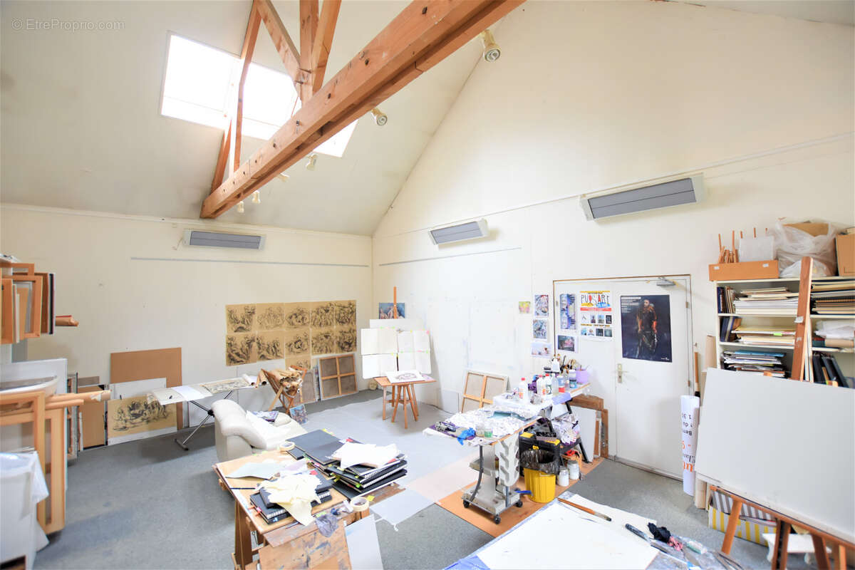 Maison à LES ESSARTS-LE-ROI